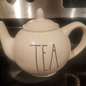 Brand new Rae Dunn Tea Pot